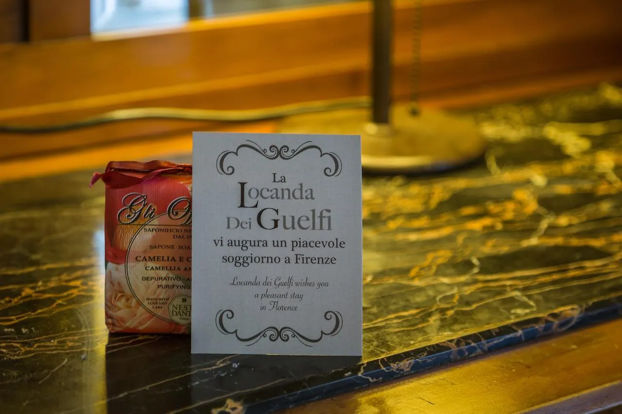 Locanda Dei Guelfi Florença Alojamento de Acomodação e Pequeno-almoço