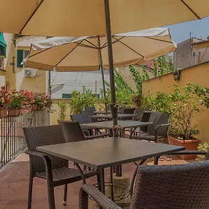 2* Otel Monica